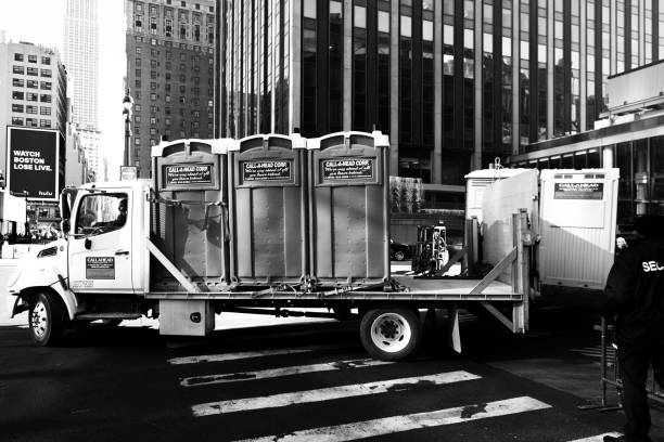 Best Portable toilet rental cost  in Braham, MN